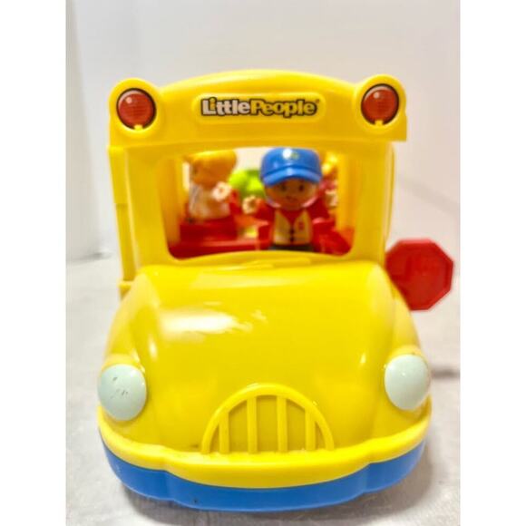 Fisher Price Little People Lil’ Movers School Bus driver 2 kids backpacks music - Picture 6 of 9